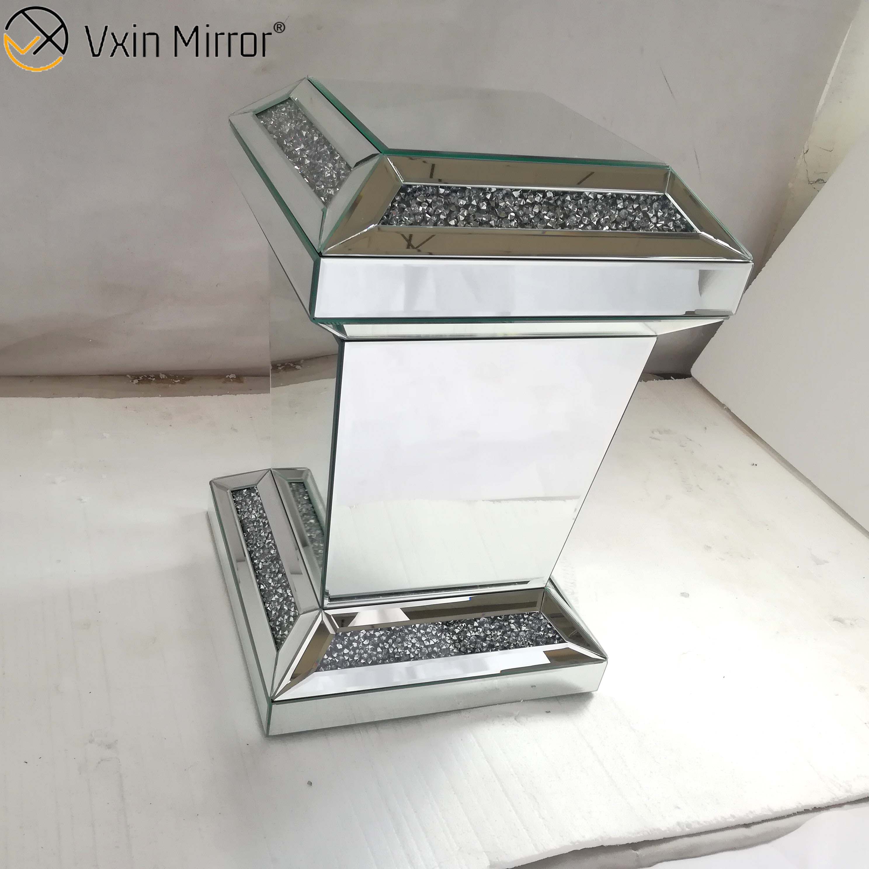 Оптовая торговля WXF-725 Clear Glass Hotel Living Room Decor Crystal Mirror Side Table